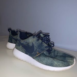 nike roshes